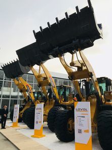 科技創(chuàng)新 智能引領(lǐng) 雷沃工程機(jī)械攜十款熱銷機(jī)型亮相寶馬展